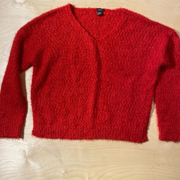 Rue 21 Sweater size Large (IS) - Picture 3 of 10